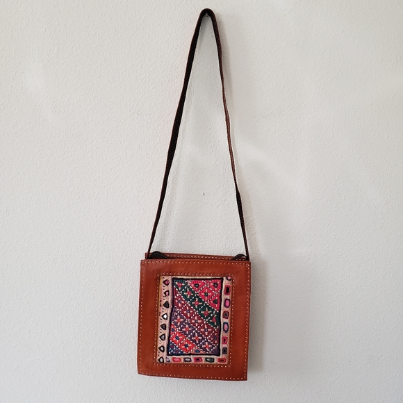 NWT genuine leather handmade embroidered bag - Picture 12 of 12
